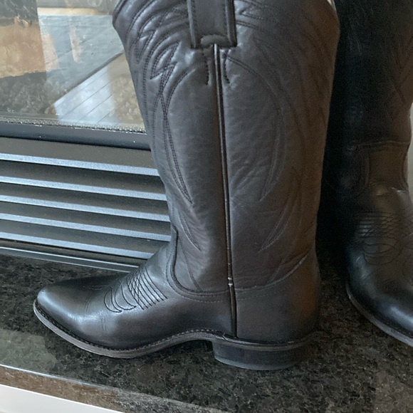 Frye Billy Pull on tall black leather  9 M - Picture 7 of 15